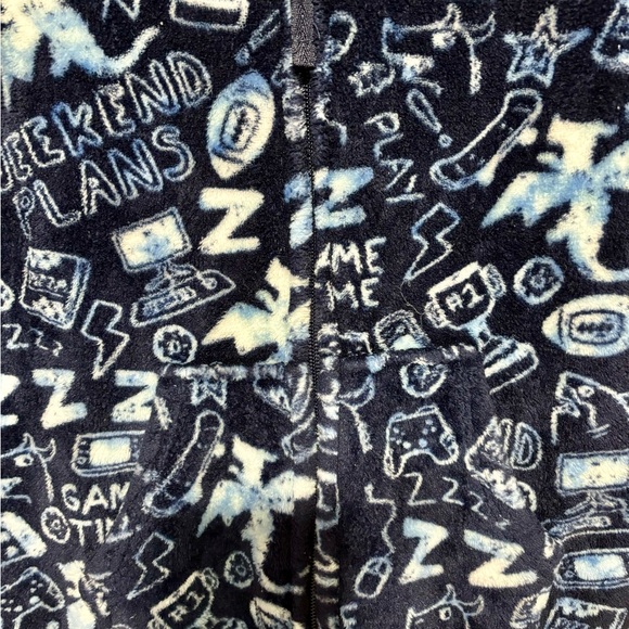 Cat & Jack onesie pajamas - Picture 4 of 4